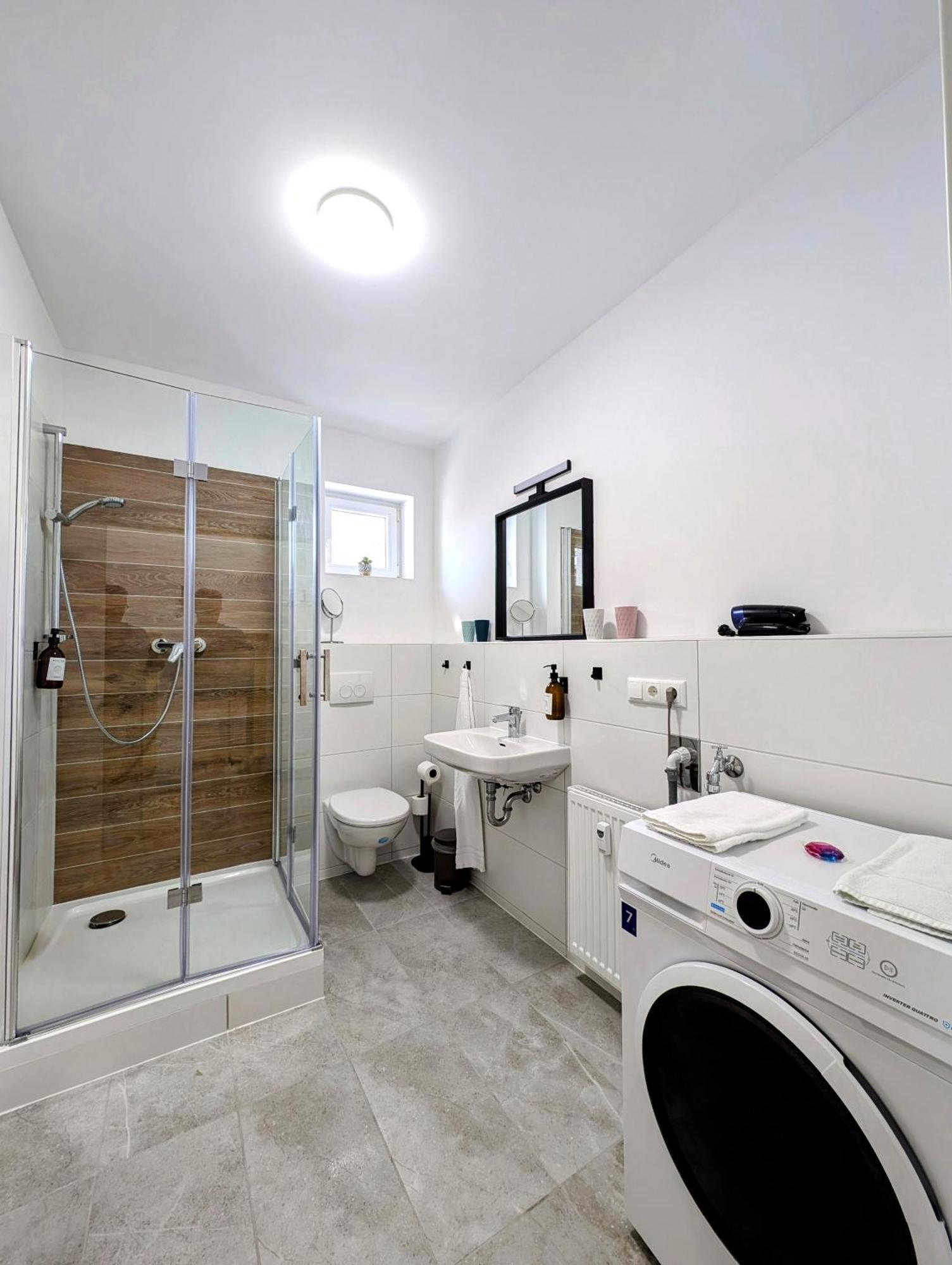 Bohnapartments - Design Am Markt - Vollausstattung - Wlan - Zentrum Ильменау